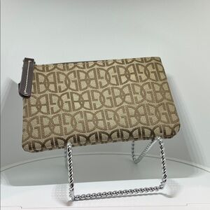 Giani Bernini signature logo wristlet or coin purse